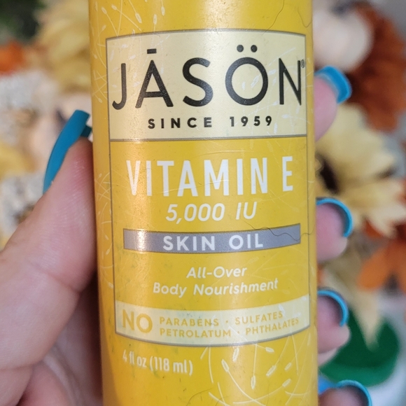 Amazing Proprietary Formula of PURE Castor oil & vit E. GROWS long lashes. - Picture 12 of 16